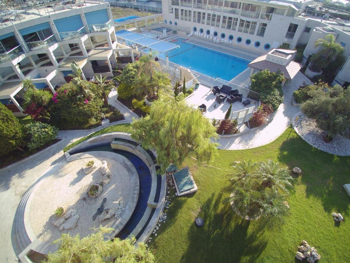 Israel Marina Village, Garden Vacation Apartment Herzelia Exterior foto