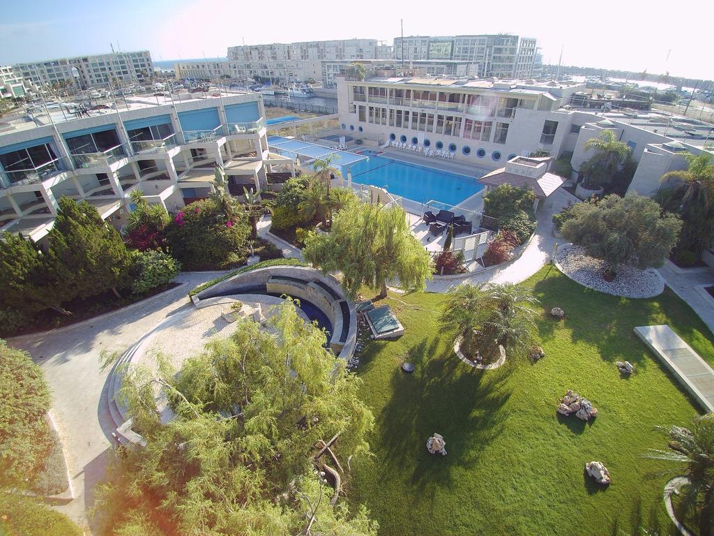 Israel Marina Village, Garden Vacation Apartment Herzelia Exterior foto