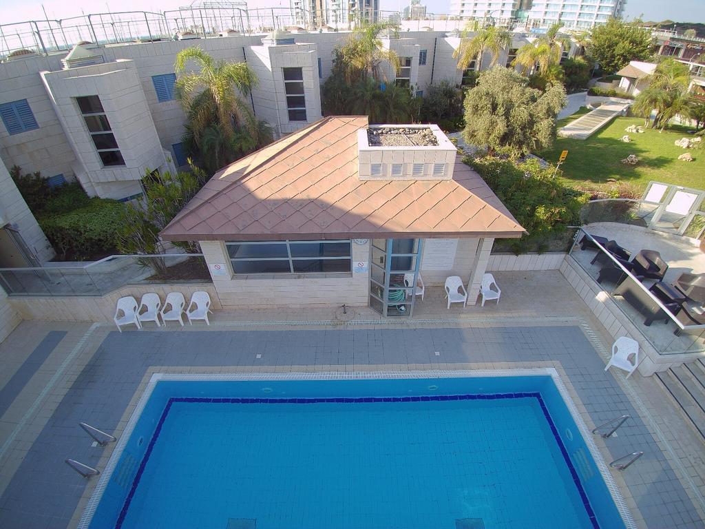 Israel Marina Village, Garden Vacation Apartment Herzelia Exterior foto